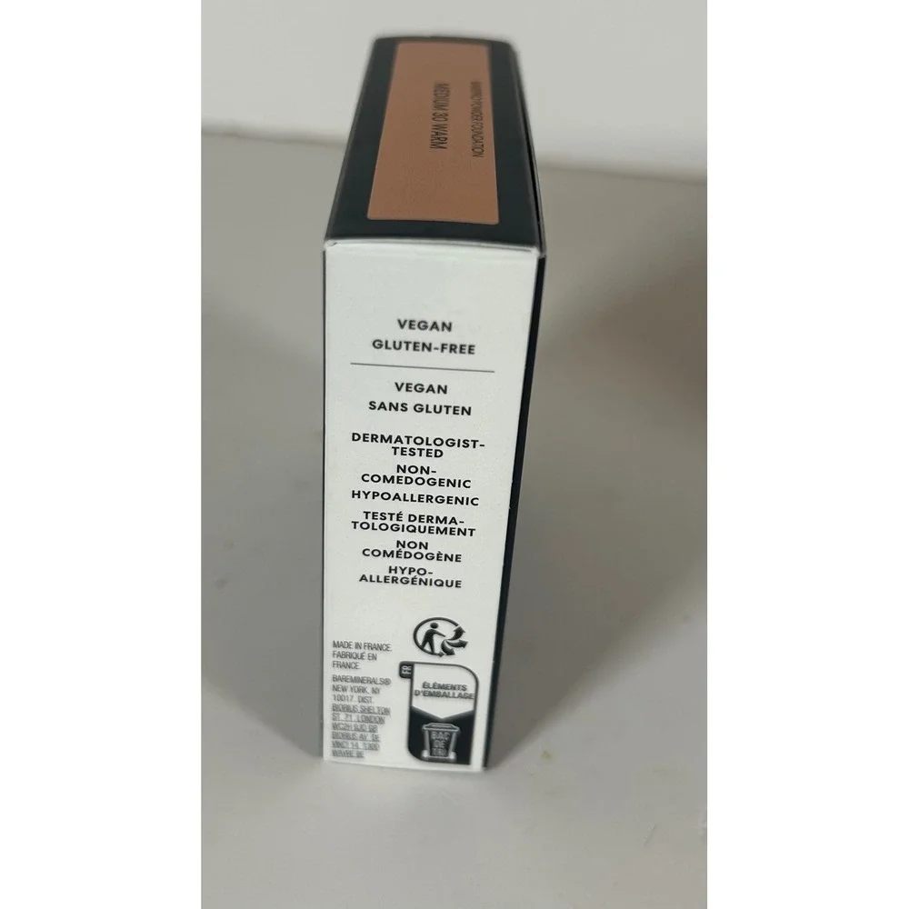 bareMinerals BAREPRO 24HR Wear Powder Foundation Medium 30 Warm 8g 0.28oz NEW